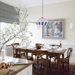 Miało być przytulnie i z ogromnym stołem.