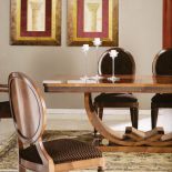 Miękkie siedzisko może mieć nie tylko fotel. Krzesło z kolekcji Avalon jest dostępne też z tapicerowanym oparciem, ale wybór