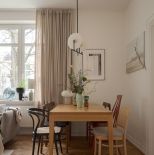 jadalnią w mieszkaniu w stylu gdyńskiego modernizmu