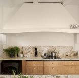 kuchnia w gdyńskiej modernistycznej kamienicy