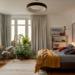 sypialnia w gdyńskiej modernistycznej kamienicy