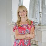 Mieszkanie przeszło ogromną metamorfozę. Jest nowocześnie, ale ciepło, spokojnie, ale z kolorem.