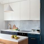 kuchnia w mieszkaniu w bloku