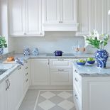 Mieszkanie pod Warszawą w stylu Hampton