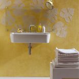 Motyw roślinny na ścianie zrobiono reliefem (35,03 zł/litr). FOX DEKORATOR