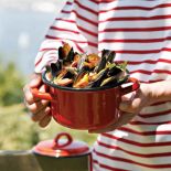 Mule w białym winie z chorizo. Czerwone jest pyszne