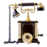 Na korbkę, początek XX wieku. Historia telefonu