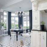 Na płytki z angielskiej manufaktury właścicielka czekała prawie pół roku.