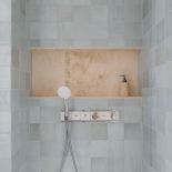 łazienka w wakacyjnym stylu