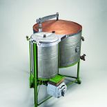 Napędzana elektrycznie pralka i ogrzewana gazem suszarka w jednym, Wielka Brytania, 1932 r.