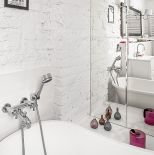 Nie sztuka zrobić mieszkanie z mieszkania, a ogród z ogrodu. Ewa urządziła apartament w suterenie, a patio zmieniła w