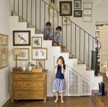 Nie zawsze też musimy fundować dziełom sztuki ramę, surowe płótna na blejtramach też będą dobrze wyglądały.