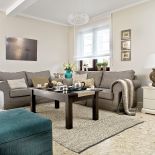 Nietypowy kolor przewodni to ryzyko - jeden źle dobrany akcent może zepsuć cały efekt. Beże okazały sie bezpiecznym tłem.