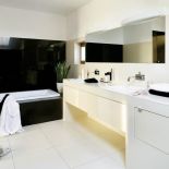 Nowoczesna łazienka. Apartament nie na sprzedaż