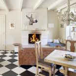 Styl eklektyczny to najprościej - sztuka łączenia różnych stylów, stąd inna jego nazwa - styl mieszany