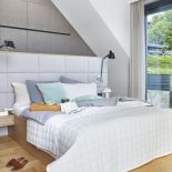 nowoczesna sypialnia na poddaszu zdjęcia