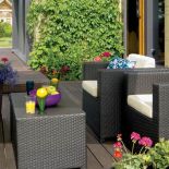 Nowoczesne meble na tarasie. Mazurskie luksusy