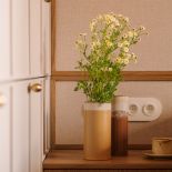 nowoczesna beżowa sypialnia