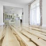 Podłoga z jaworu, długość deski 5,5 m, szerokość 24 cm, lakierowana, idealna pod ogrzewanie podłogowe, MARCHEWKA