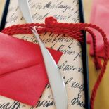 Nóż do papieru, fot. East News. Nóż do papieru