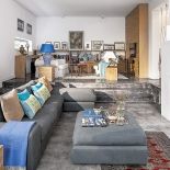 O kominek potknęło się pięć ekip. Żadnej nie udało się wymurować paleniska. Robert sam poprawiał wentylację.