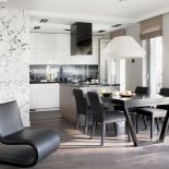 Od razu widać, że mieszkańcy nie boją się kontrastów.