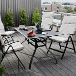 Odpowiednia aranżacja balkonu może sprawić, że będzie nie tylko miesjcem relaksu, ale także pracy.