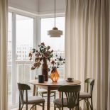 kącik jadalniany w salonie