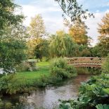 Angielski ogród ze stawem