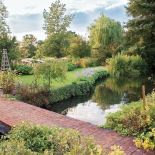 Angielski ogród ze stawem