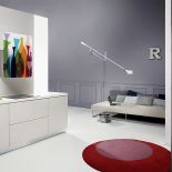 Minimalistyczne urządzona kuchnia z nowoczesnym sprzętem agd.