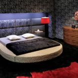 Okrągłe Nuovo z plecionki z hiacynta wodnego z tapicerowanym zagłówkiem kupimy za 5875 zł. RATTAN PRESTIGE