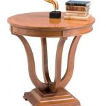 Opera z różnych rodzajów drewna - czereśni i różanego. Cena - ok. 3400 zł. SELVA