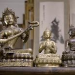 Orientalne posążki. Słabość do Dalekiego Wschodu