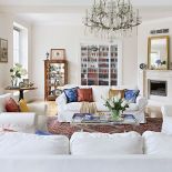 Oryginalna barokowa rzeźba z 1716 roku to św. Tomasz z Akwinu.