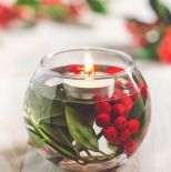 Dekoracje bożonarodzeniowe z ostrokrzewu