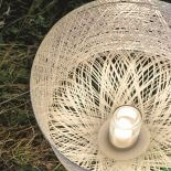 BLACK OUT, lampa utkana z włókna szklanego, jest w stanie wyczarować magiczne sceny świetlne, karmanitalia.it, e-interium.pl