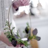 wiszący wianek bożonarodzeniowy