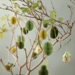 ozdoby wielkanocne na okno parapet drzwi