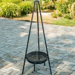 Palenisko ogrodowe na trójnogu