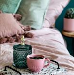 pastelowe kolory w sypialni