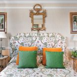 Perskie dywany, afrykańskie bębny, weneckie szkła, wyszukane forniry i marmury. Projektanci Ramón i Paco mieli