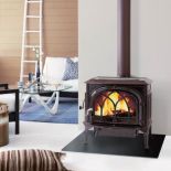 Piec żeliwny Encore Everburn C ma katalizator, dzięki czemu jest bardziej wydajny. Ruchome podpory do