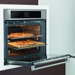 Wielofunkcyjny piekarnik (FCPO 6213 P TM) ma opcję pieczenia 2 pizz jednocześnie w temp. 350 C. FULGOR Milano