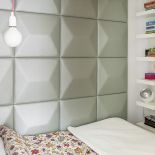 Pikowana materiałem w kolorze bladej mięty.