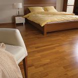 Podłoga z afrykańskiego drewna jatoba w ciepłych, soczystych, pełnych słońca kolorach. BALTIC FLOOR