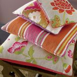 Poduszki od Manuela Canovasa, tkaniny od 608 zł/m, Impresje.