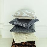 Poduszki i pledy na zimę