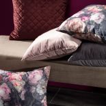 Poduszki dekoracyjne, dekoria.pl. Jak stworzyć sypialnię idealną?