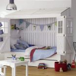 domek do pokoju dziecka miejsce do spania i zabawy